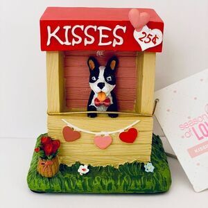 NWT Season of Love Puppy Dog Kisses 25c Miniature Figurine lighted stand w Light